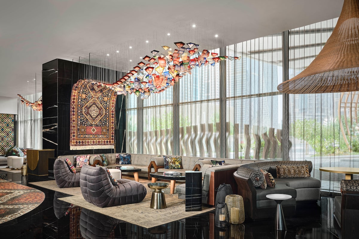 Can you find culture in extravagant and opulent Dubai?